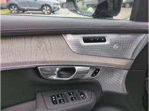 Volvo XC90 T8 PHEV Ultra Dark Matrix AHK