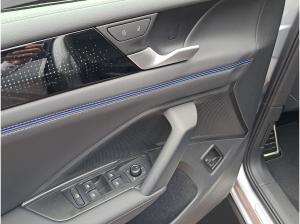 Volkswagen Tiguan R-Line 1,5 eHybrid DSG | Black Style | IQ