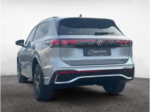 Volkswagen Tiguan R-Line 2,0 l TDI SCR 4MOTION PANO*AHK*WINTERRÄDER*LEDER*HEAD-UP*