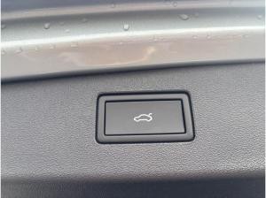 Volkswagen Tiguan R-Line 2,0 l TDI SCR 4MOTION PANO*AHK*WINTERRÄDER*LEDER*HEAD-UP*