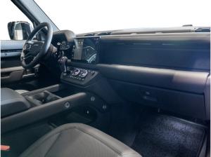 Land Rover Defender D300 X-Dynamic SE