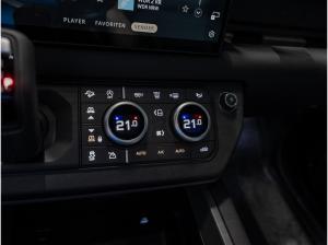 Land Rover Defender D300 X-Dynamic SE
