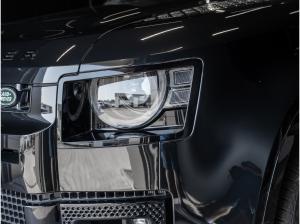 Land Rover Defender D300 X-Dynamic SE