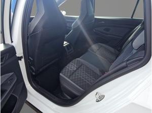 Volkswagen Golf 8 Var. R-Line 2.0 TSI DSG LED+ STHZ TRAVEL