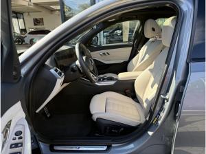 BMW 330 e Touring M Sport //Stop&Go HeadUp FACELIFT