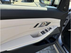 BMW 330 e Touring M Sport //Stop&Go HeadUp FACELIFT