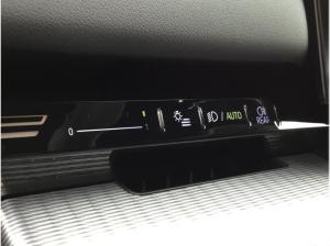 BMW 520 520d Touring AHK+KAMERA+ESITZE+LED+LM18