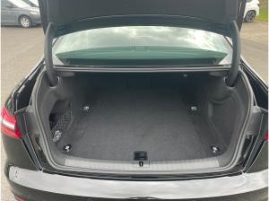 Audi A6 Limousine advanced 40 TDI quattro / Matrix