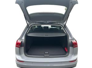 Volkswagen Golf VIII Variant 1.5 TSI Life ACC Climatr. SHZ