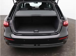 Audi A3 Sportback S-Line 30 TDI S-tronic / LED, RFK