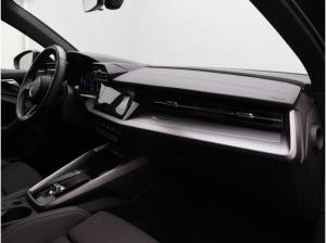 Audi A3 Sportback S-Line 30 TDI S-tronic / LED, RFK