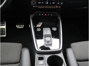 Audi A3 Sportback S-Line 30 TDI S-tronic / LED, RFK