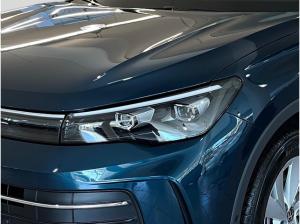 Volkswagen Tiguan 2.0 TDI DSG - Navi SHZ ACC Leichtmetallräder LED Plus Area View DAB+Travel Assist AHK MFL
