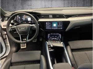 Audi Q8 e-tron 55 - advanced - AHK/PANO/Matrix/HuD