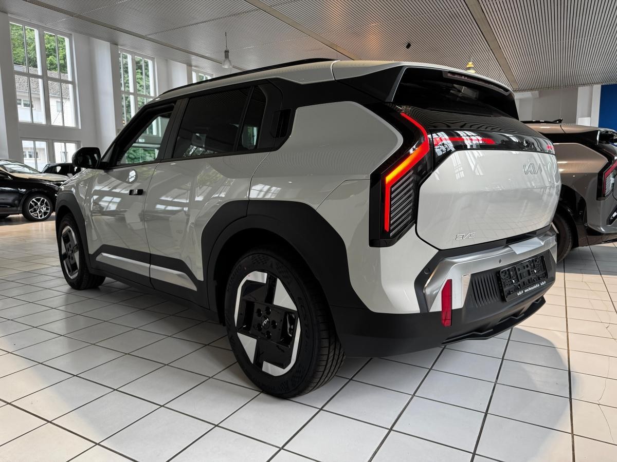 Kia EV3 81 kWh Earth +P3+P4+P5 INKL. VOLLKASKO