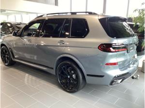 BMW X7 xDrive40d **BESTELLATKION NACH WUNSCH**