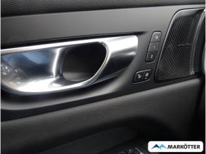 Volvo XC60 B5 AWD Plus Black Edition/360°CAM/AHK/FHZ