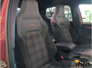 Volkswagen Golf GTI VIII 2,0 TSI DSG Black Style MATRIX+IDA