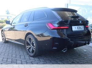 BMW 330 e Touring/M-Sport/360°/ACC/DrivingAss./Head-Up/Adapt.LED/Komfortzugang
