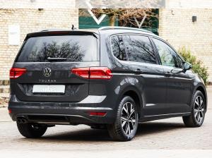 Volkswagen Touran Highline 2.0 TDI DSG • 7SITZER • NAVI • LED • SOFORT