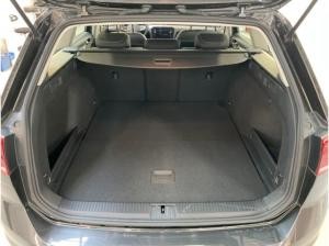 Volkswagen Passat 1.5 TSI Elegance+MATRIX+NAVI+ERGO+PARKLENK