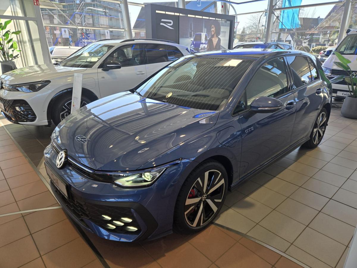 Volkswagen Golf GTE eHybrid 272PS //SOFORT VERF.// 0,5 %-Regelung HUD, LED, Navi, Kamera, Shz. usw.