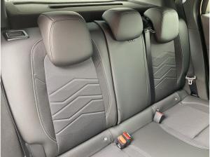 Jeep Avenger Summit MHEV Aut. Navi SHZ5