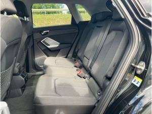 Audi Q3 40 TDI quattro S-tronic / MMI-Navi plus, RFK