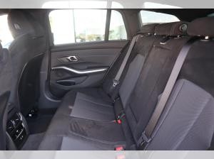 BMW 318 d Touring/M-Sport/AHK/360°/Head-Up/DrivingAss./Lenkradhzg./adapt.LED