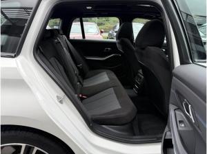 BMW 330 e xDrive Touring M Sport //AHK Pano FACELIFT