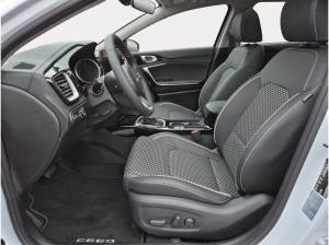 Kia Ceed SW 1.5T DCT7 SPIRIT | PANO | TECH | LEDER-PAKET |