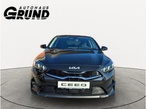 Kia Ceed 1.5T DCT7 ULTIMATE | STYLE | SOUND | GEWERBLICH