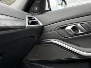 BMW 330 e xDrive Touring M Sportpaket /AHK FACELIFT