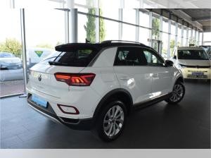 Volkswagen T-Roc Style 1.5 TSI DSG AHK PDC SHZ Klima Navi
