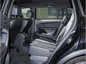 Volkswagen Tiguan Allspace 2,0 TDI DSG R-Line 4Motion ACC Matrix R-Kamera Navi 19"