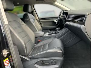 Volkswagen Touareg Elegance 3.0 TDI 4M DSG / Matrix, AHK