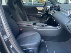 Mercedes-Benz A 200 AMG Multibeam-LED Panorama Ambiente 360°-K