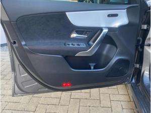 Mercedes-Benz A 200 AMG Multibeam-LED Panorama Ambiente 360°-K