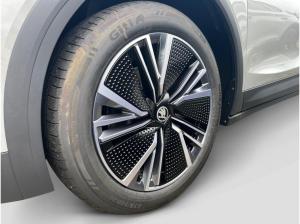 Skoda Elroq 50 Tour Wärmepumpe AHK Plus