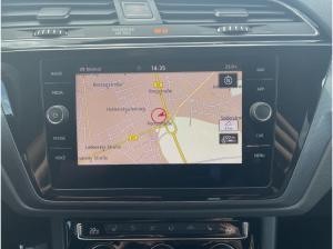 Volkswagen Touran 1.5 TSI R-Line 7-Sitzer AHK Pano LED Navi RFK ACC