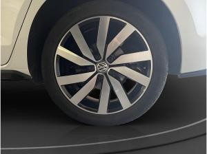 Volkswagen Touran 1.5 TSI R-Line 7-Sitzer AHK Pano LED Navi RFK ACC