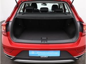 Volkswagen T-Roc Style 1.5 TSI DSG / Navi, App, LED+, RFK