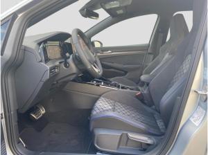 Volkswagen Golf R-Line 2,0TDI 110kW NAVI 360° BLACK MATRIX
