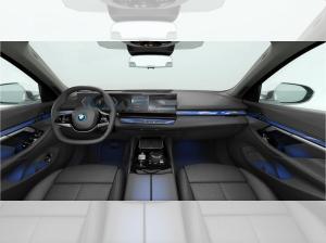 BMW i5 eDrive40 Touring LED NAVI *frei konfigurierbar*
