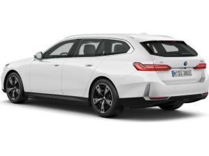 BMW i5 eDrive40 Touring LED NAVI *frei konfigurierbar*