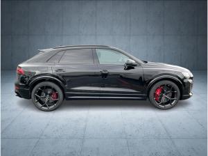 Audi RS Q8 SUV performance tiptr. Vmax 305 PANO HUD 23