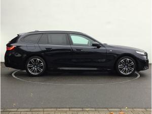 BMW i5 eDrive40 Touring M SPORT+PANO+AHK+KAMERA+ACC