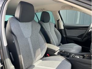 Skoda Octavia Combi TOUR 2.0 TDI DSG **AHK, Travel Assist**
