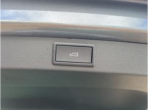 Skoda Karoq Tour 2.0 TDI DSG 4x4 AHK NAVI LED RFK DAB