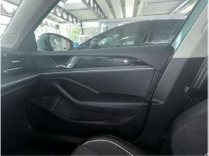 Volkswagen Passat 1.5 eHybrid DSG OPF Business SOFORT VERFÜGBAR Premium DCCPro AHK GJR IQ.DRIVE